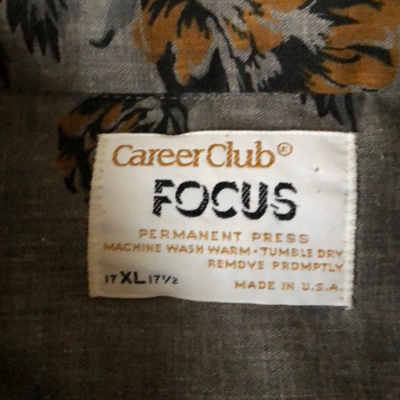 Floral button down - Picture 3 of 4